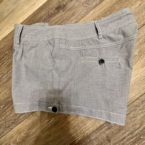 🛍️ cute shorts new condition.